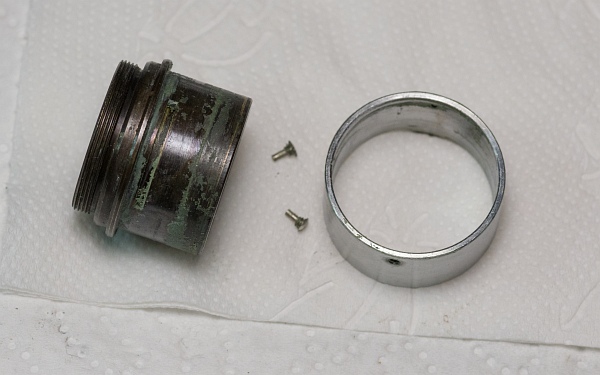 Aperture diaphragm housing